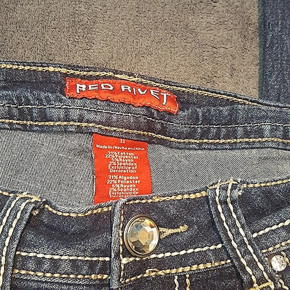 Red Rivet Skinny Cropped Jeans - Picture 2 of 10